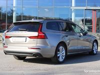 używany Volvo V60 2021r. Czujniki Parkowania P+T* Skóra* FV23%