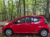 Używany Citroën C1 68 KM (50 kW) 2009 Czerwony Hatchback