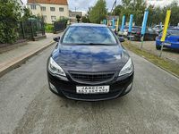 używany Opel Astra 4dm 120KM 2011r. 166 000km
