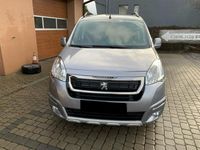 używany Peugeot Partner 1.6dm 100KM 2016r. 55 000km