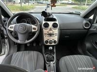 Używany Opel Corsa 2007 Srebrny Hatchback