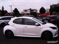 Używany Toyota Yaris 125 KM (91 kW) 2022 Biały Hatchback