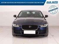 Używany Jaguar XE 180 KM (132 kW) 2018 Błękitny Sedan/Limuzyna