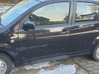 Używany Daihatsu Sirion 91 KM (66 kW) 2009 Czarny Hatchback