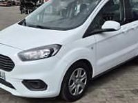 Używany Ford Tourneo Courier 101 KM (74 kW) 2018 Biały Minivan