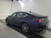 używany Lexus ES350 3.5dm 302KM 2023r. 10km