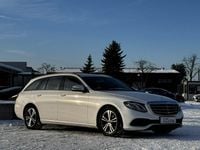Używany Mercedes E220 194 KM (142 kW) 2020 Biały (metalik) Kombi
