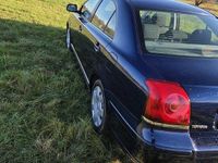 używany Toyota Avensis 