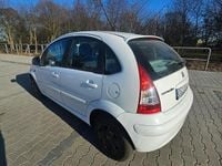 Używany Citroën C3 68 KM (50 kW) 2010 Biały Hatchback