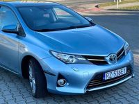 używany Toyota Auris Hybrid 