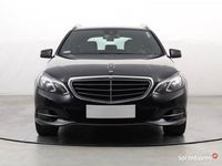 Używany Mercedes E200 2013 Czarny Kombi