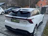 Używany MG MG4 EV Luxury 2023 Biały Hatchback
