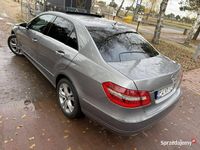 Używany Mercedes E200 184 KM (135 kW) 2010 Szary Sedan/Limuzyna