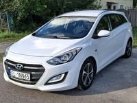 Używany Hyundai i30 Trend 101 KM (74 kW) 2015 Biały Kombi