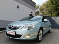 Używany Opel Astra 116 KM (85 kW) 2010 Niebieski Hatchback