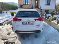 używany Toyota Auris II 1.4 D4D kombi stan bdb bezwypadkowy nowe sprzęgło opłaty