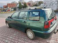 używany Seat Cordoba Lift 1.4 16 V ekonomiczne kombi z Hakiem 2001