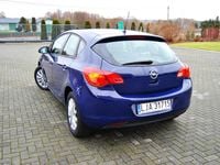 Używany Opel Astra 87 KM (63 kW) 2013 Granatowy Hatchback
