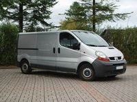 Używany Renault Trafic 100 KM (73 kW) 2002 Srebrny Minivan