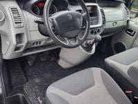 używany Renault Trafic 2,0 dCi Passenger 9-osobowy Super Stan