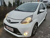 Używany Toyota Aygo 68 KM (50 kW) 2013 Biały Hatchback