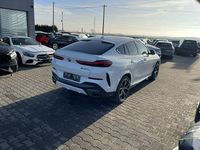 Używany BMW X6 M50 400 KM (294 kW) 2020 Biały SUV