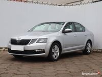 Używany Skoda Octavia 150 KM (110 kW) 2017 Srebrny Hatchback