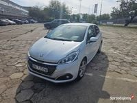 używany Peugeot 208 2018 Signature+ S&S benzyna 82KM 1.2 I właściciel salon Polska