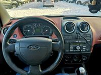 używany Ford Fiesta 1.4dm 70KM 2006r. 208 000km