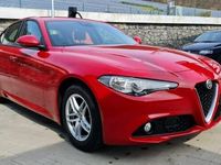 Używany Alfa Romeo Giulia 180 KM (132 kW) 2016 Czerwony Sedan/Limuzyna