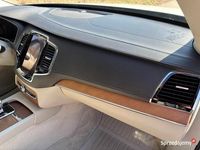 używany Volvo XC90 T8 Hybryda Plug-n Inscription Biała perła Recharge