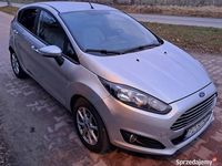 Używany Ford Fiesta SYNC Edition 2014 Srebrny Hatchback