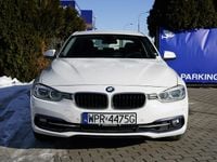 Używany BMW 318 Sport Line 136 KM (100 kW) 2017 Biały Sedan/Limuzyna