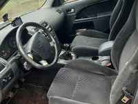 Używany Ford Mondeo 2004 Srebrny Kombi
