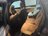 używany Volvo XC90 T6 4x4 piękne czarne z miodową skórą.