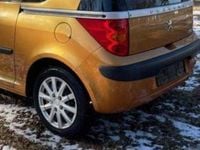 Używany Peugeot 1007 102 KM (75 kW) 2006 Złoty Minivan