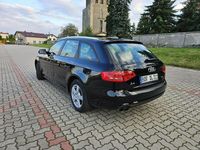 Używany Audi A4 143 KM (105 kW) 2012 Czarny Kombi