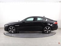 Używany Jaguar XE 2016 Czarny Sedan/Limuzyna