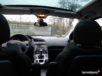 używany Peugeot 5008 bogate wyposażenie