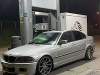 Używany BMW 330 2000