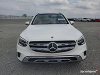 używany Mercedes GLC300 2021