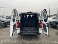 używany Toyota Proace Verso Long 9 osobowy Podgrzewanie Czujniki park. Nawiewy z tyłu