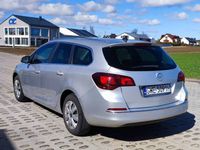 używany Opel Astra Sports Tourer