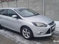 Używany Ford Focus 2012 Srebrny Kombi