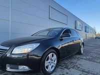 Używany Opel Insignia Edition 2011 Czarny Kombi