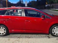 używany Toyota Avensis kombi