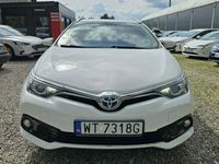 używany Toyota Auris Hybrid 