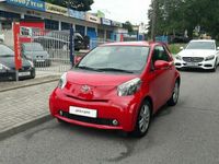 używany Toyota iQ 1.3dm 98KM 2010r. 226 500km