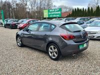 używany Opel Astra 1.6dm 180KM 2009r. 213 000km