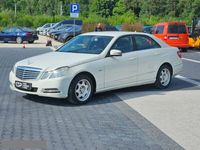 używany Mercedes E220 2.1dm 136KM 2011r. 268 991km